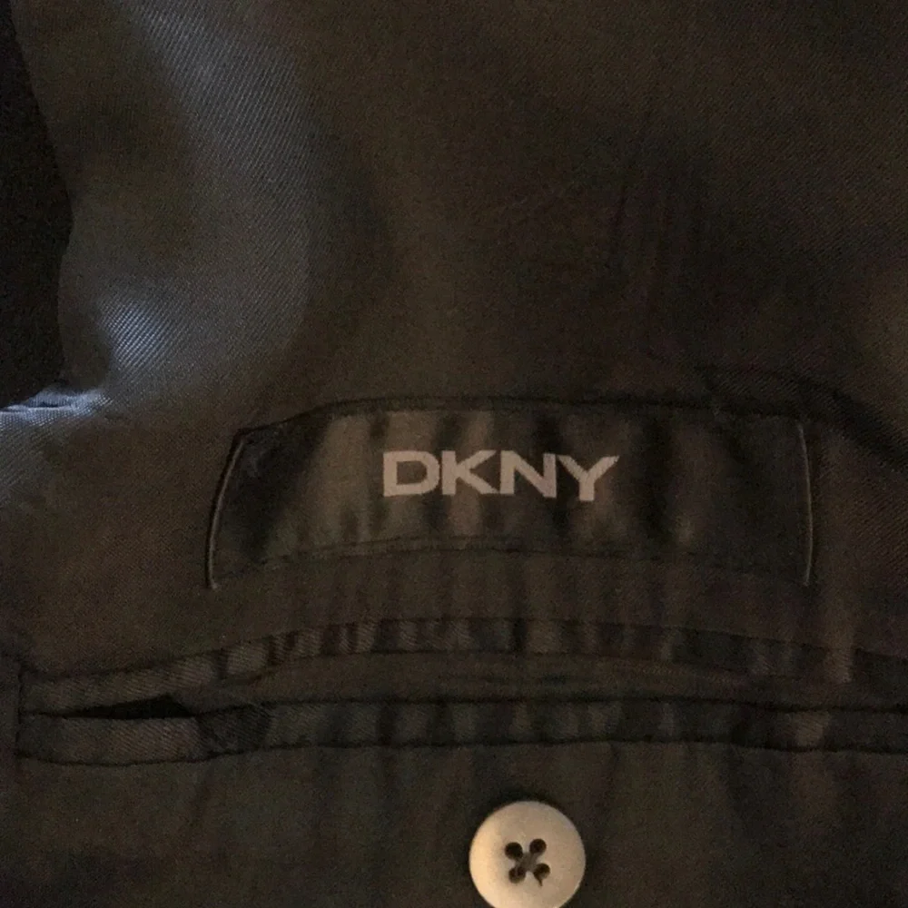 DKNY Men’s Classic Style Black Sport Coat